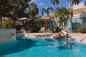 Kura-Botanica-Hotel-Poolside-05